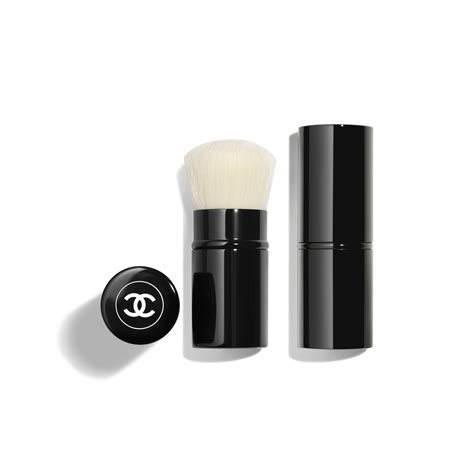 chanel retractable|les pinceaux Chanel retractable brush.